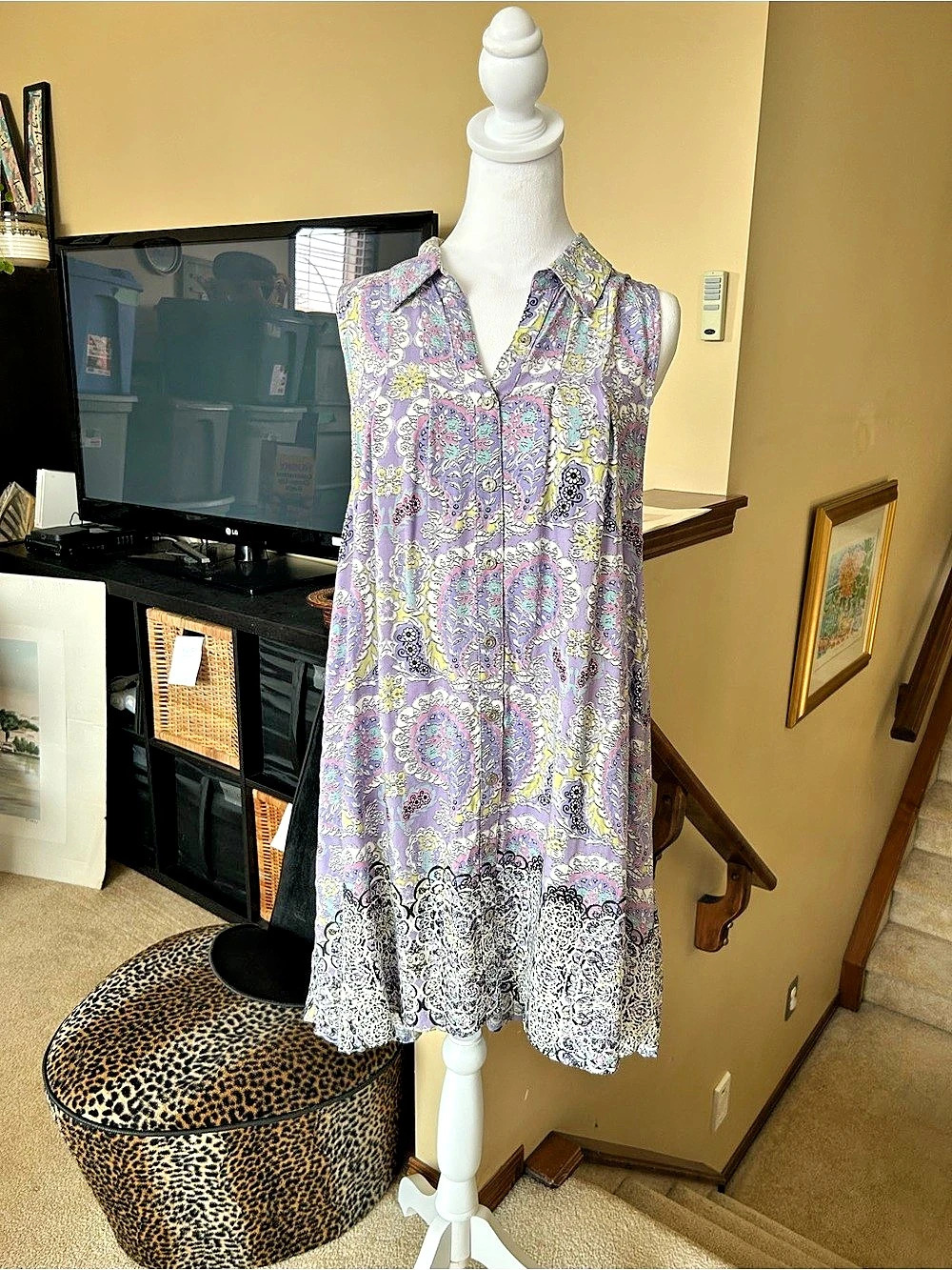 En Crème Paisley Midi Dress in Purple & Pink Size Large Flowy/ collared/ button